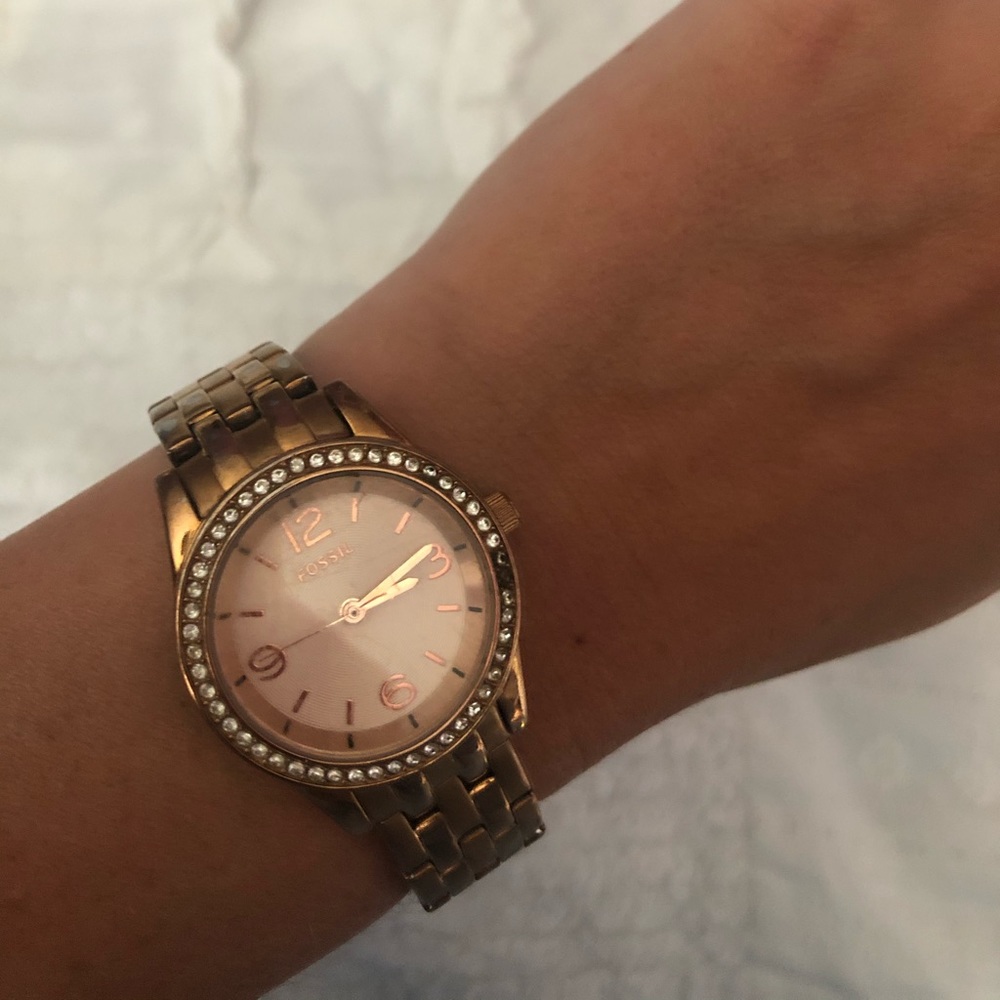 GOLD FOSSIL WATCH
